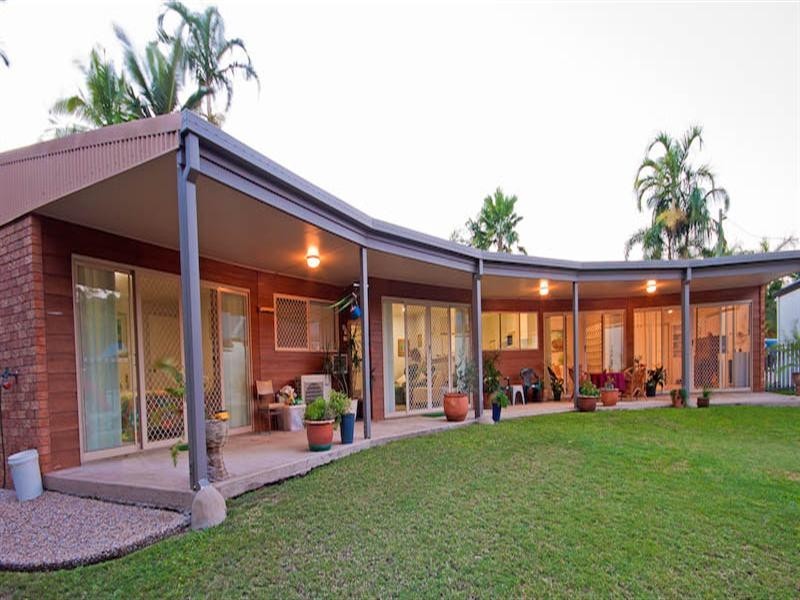 8 McRae Place, Frenchville QLD 4701