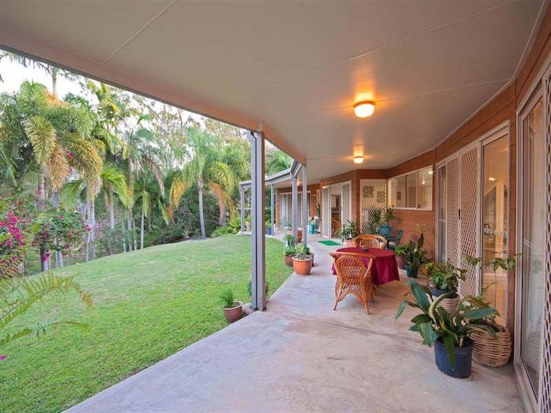 8 McRae Place, Frenchville QLD 4701