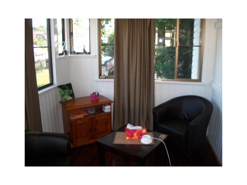 4 JONES Street, Wandal QLD 4700