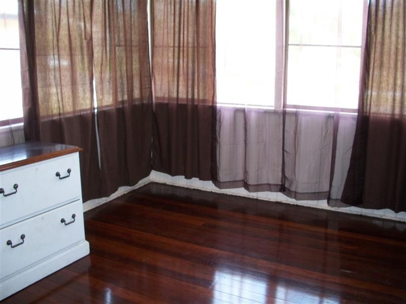 4 JONES Street, Wandal QLD 4700