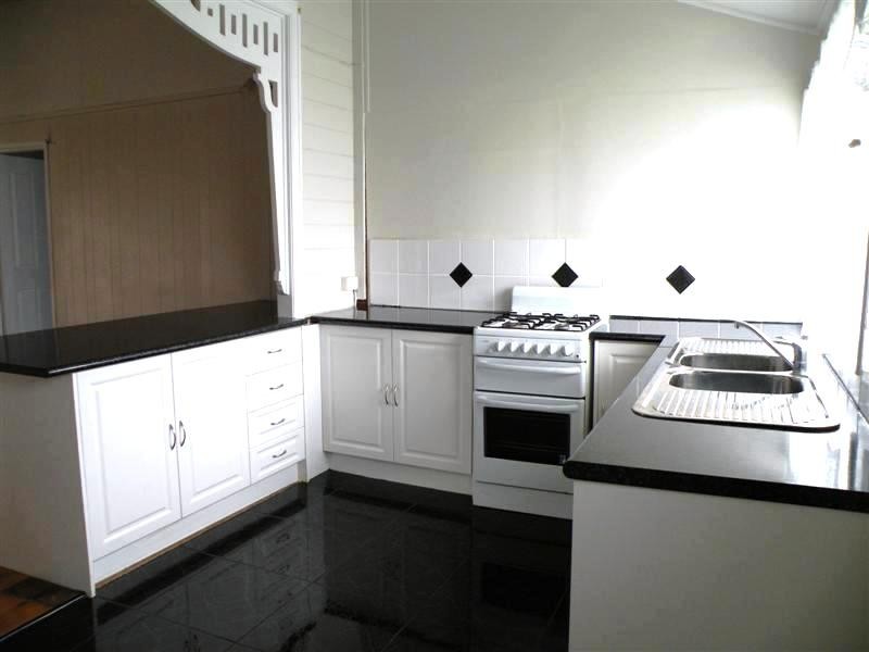 146 Hinchliff Street, Kawana QLD 4701