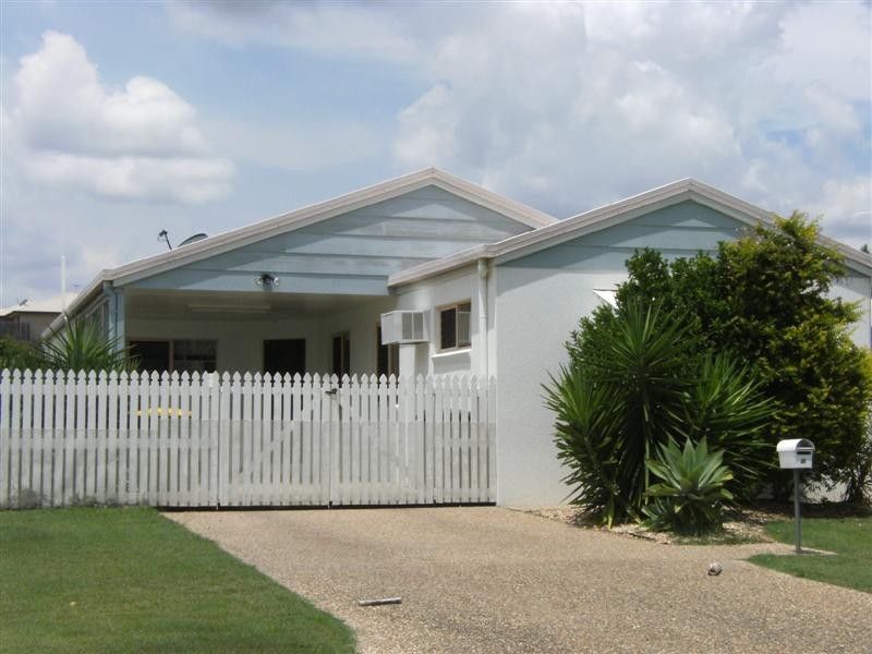 36 PEPPERMINT Drive, Kawana QLD 4701