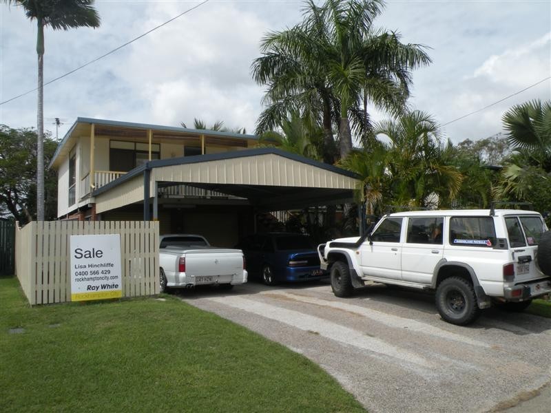 94 Buzacott Street, Park Avenue QLD 4701