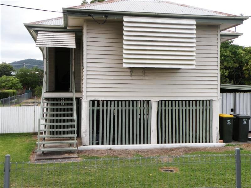 254 Dean Street, Berserker QLD 4701