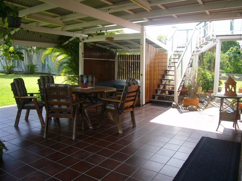 27 Armstrong Street, Berserker QLD 4701