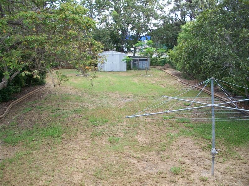 33 THOMASSON Street, Park Avenue QLD 4701