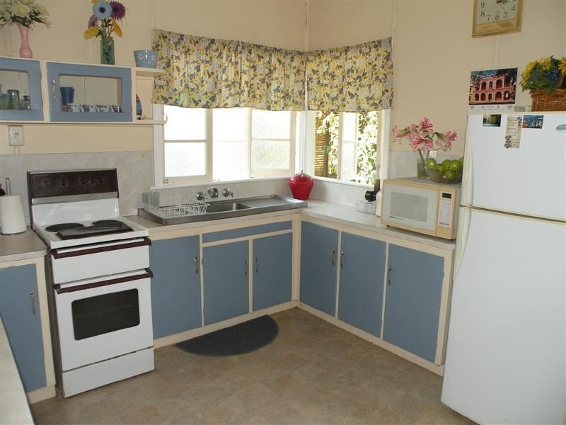 10 Luck Avenue, Wandal QLD 4700