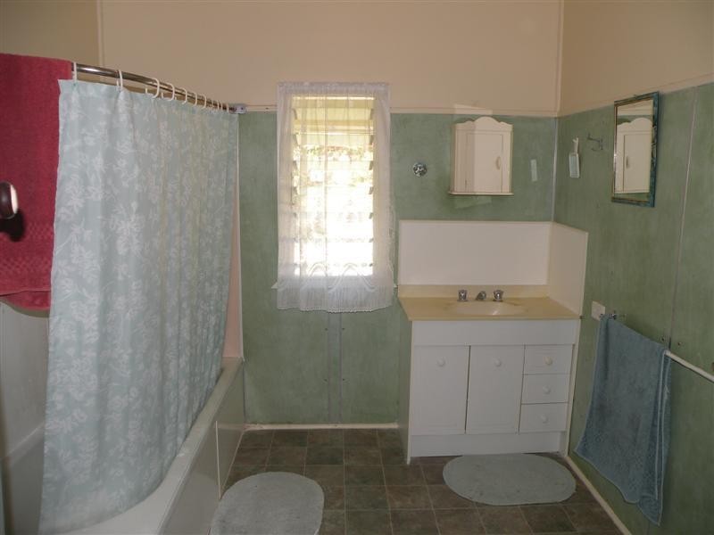 10 Luck Avenue, Wandal QLD 4700