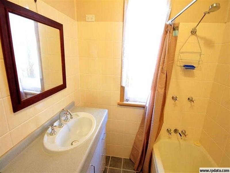162 Nobbs Street, Berserker QLD 4701