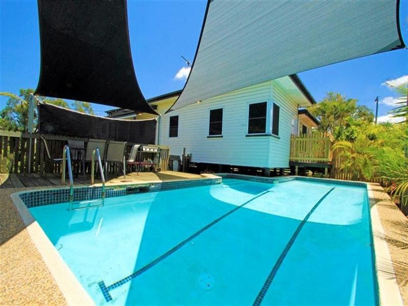 17 Meade Street, Wandal QLD 4700