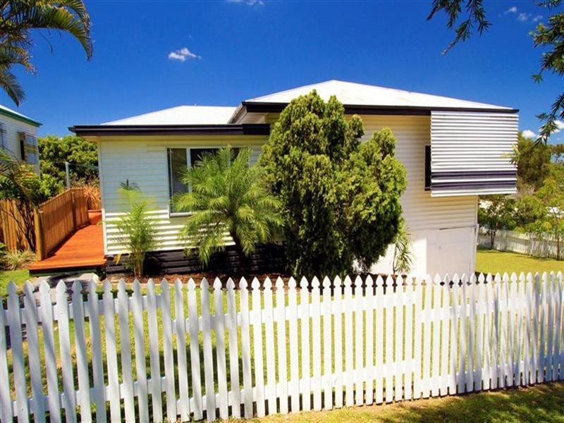 17 Meade Street, Wandal QLD 4700