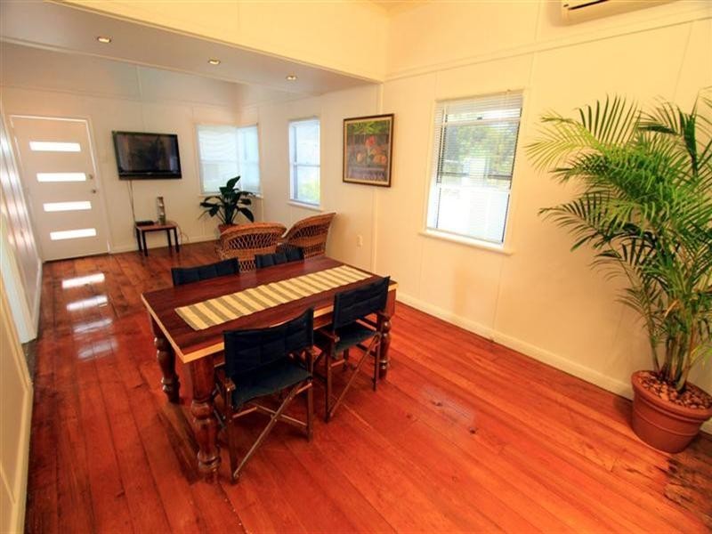 17 Meade Street, Wandal QLD 4700