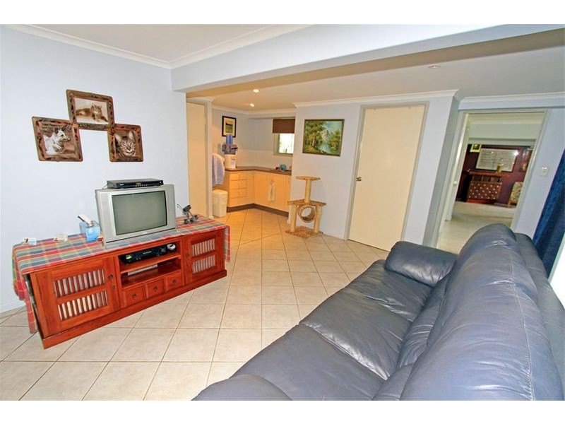 30 Elwing Street, Kawana QLD 4701