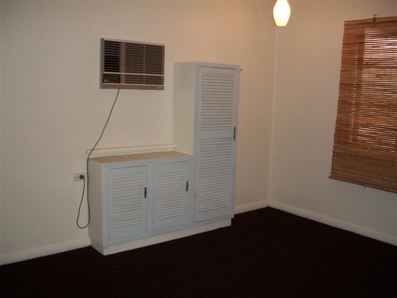 143 CAROLINE Street, The Range QLD 4700