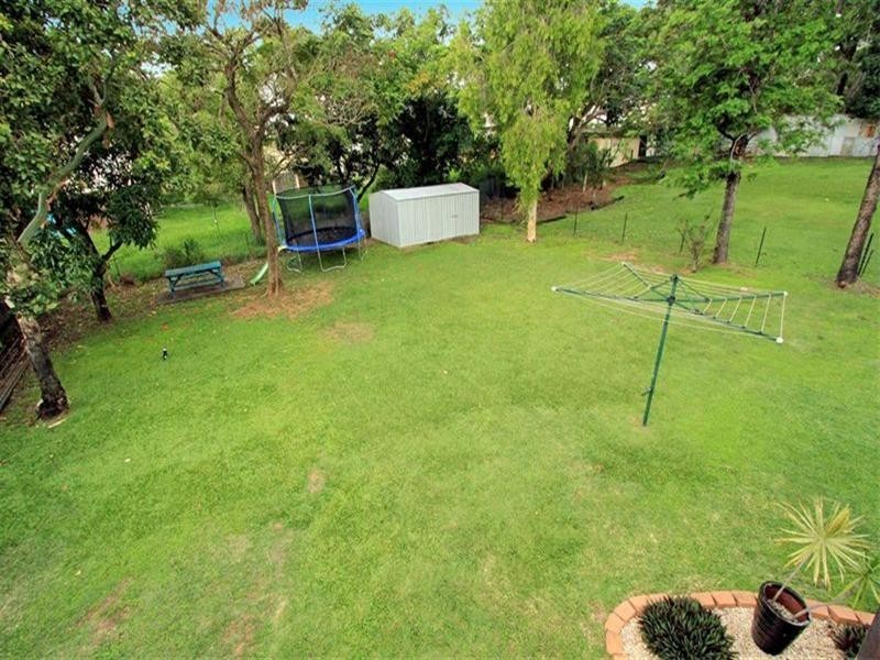 11 Charles Street, Berserker QLD 4701
