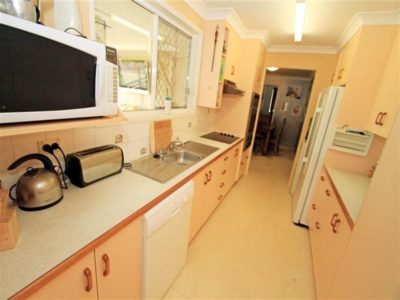 19 Jones Street, Parkhurst QLD 4702