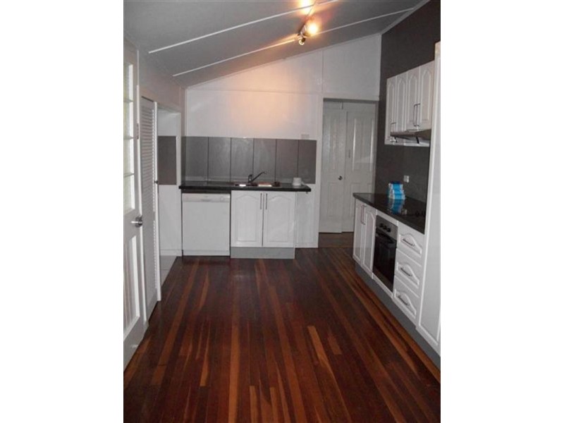 362 SALAMANCA Street, Frenchville QLD 4701