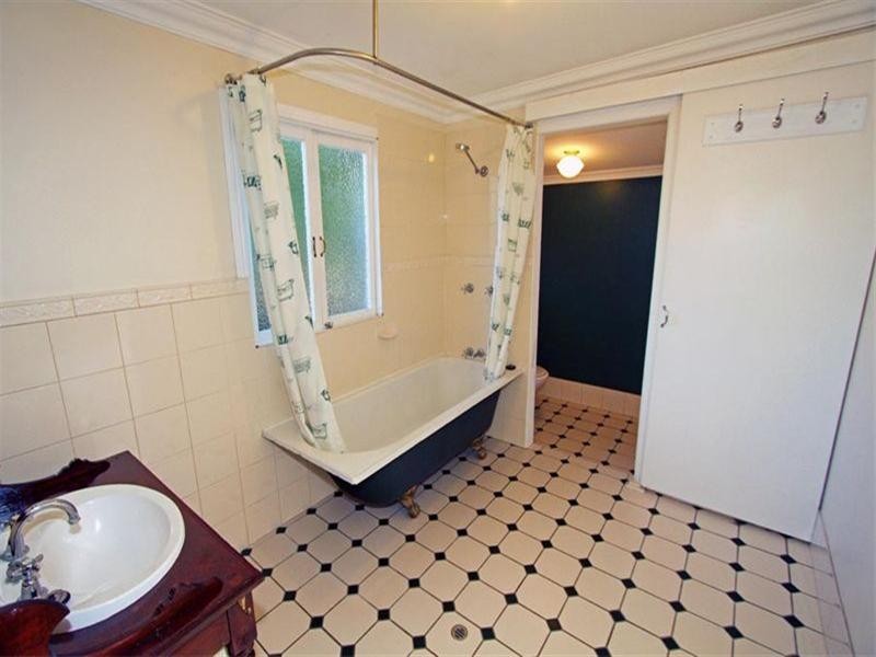 20 Wakefield Street, Allenstown QLD 4700