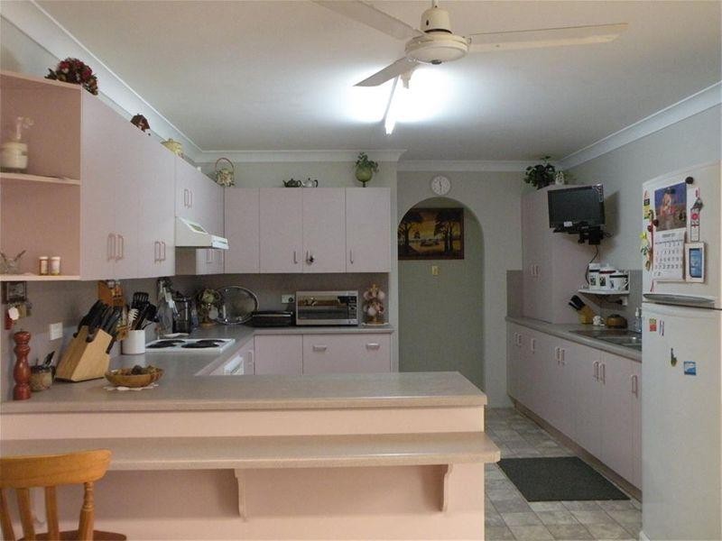 49 Harnsworth Road, Alton Downs QLD 4702