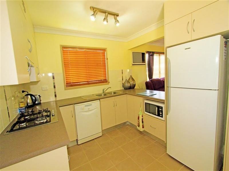 35 Bean Street, Parkhurst QLD 4702