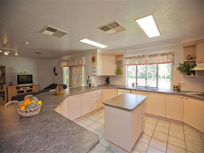 94 Bryant Street, Koongal QLD 4701