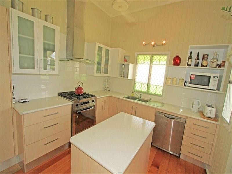 41 Armstrong Street, Berserker QLD 4701