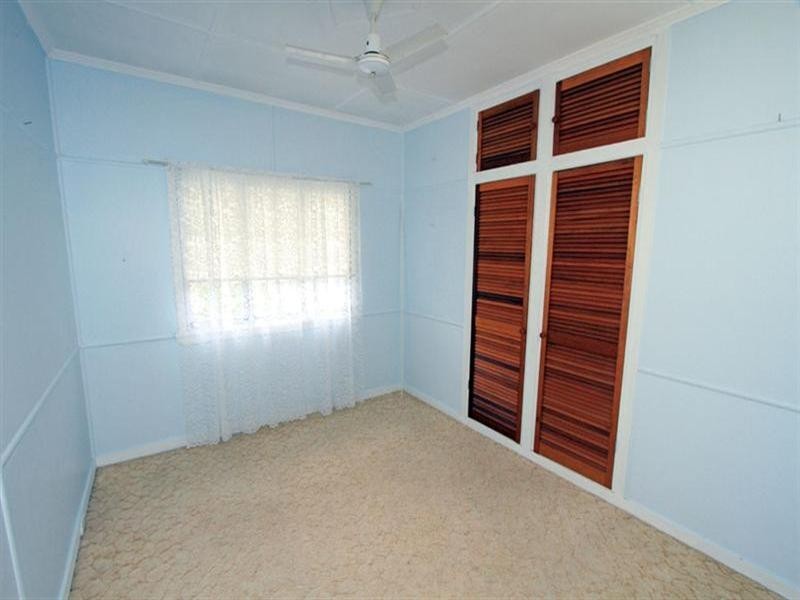 8B KNUTSFORD Street, Wandal QLD 4700