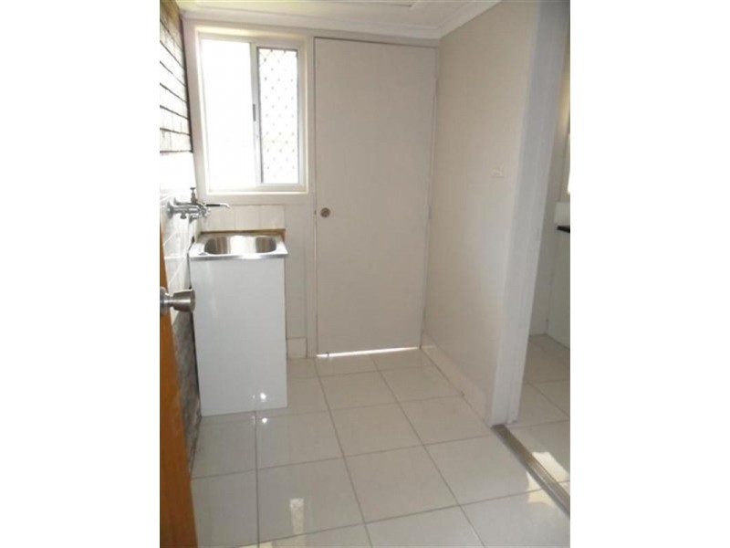 2/137 TALFORD Street, Allenstown QLD 4700