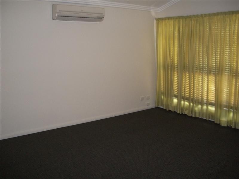 3 HODDA Drive, Kawana QLD 4701