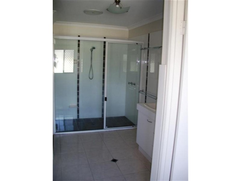 3 HODDA Drive, Kawana QLD 4701
