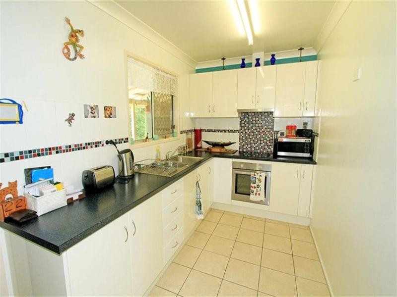 3 Underwood Street, Park Avenue QLD 4701