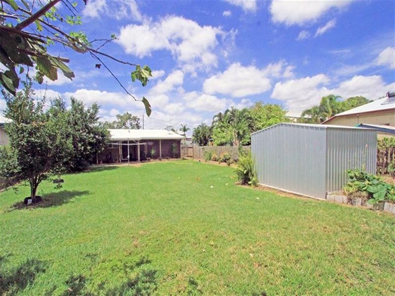 3 Underwood Street, Park Avenue QLD 4701