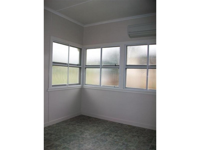 11 BOWEN Terrace, The Range QLD 4700