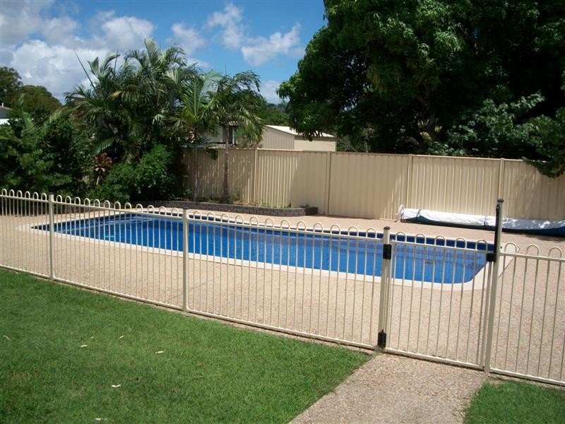 2/21 BERTRAM Street, Park Avenue QLD 4701