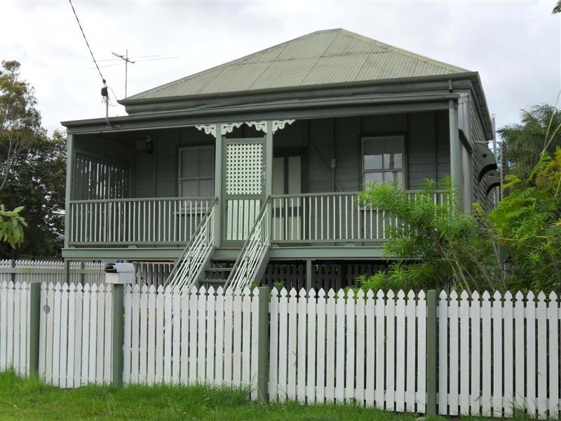 24 LARNACH Street, Allenstown QLD 4700