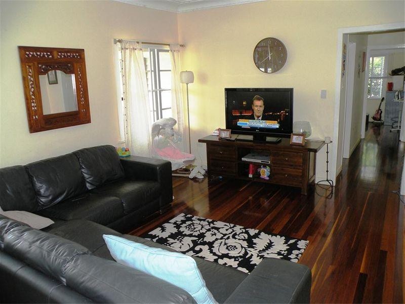 2 Kelly Street, The Range QLD 4700