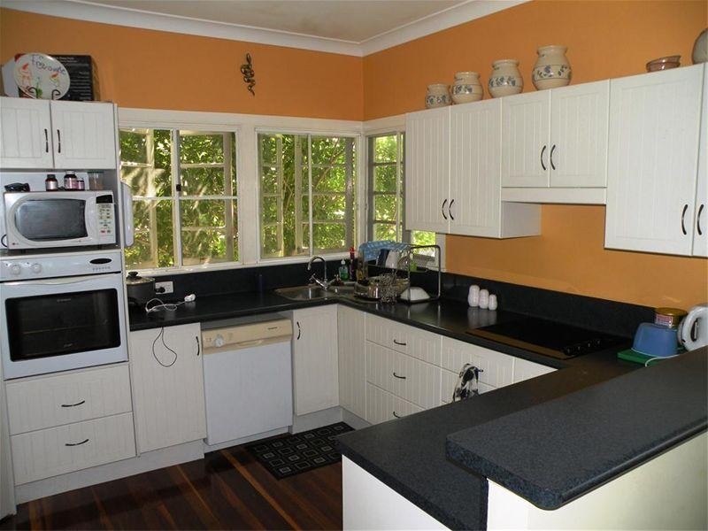 2 Kelly Street, The Range QLD 4700
