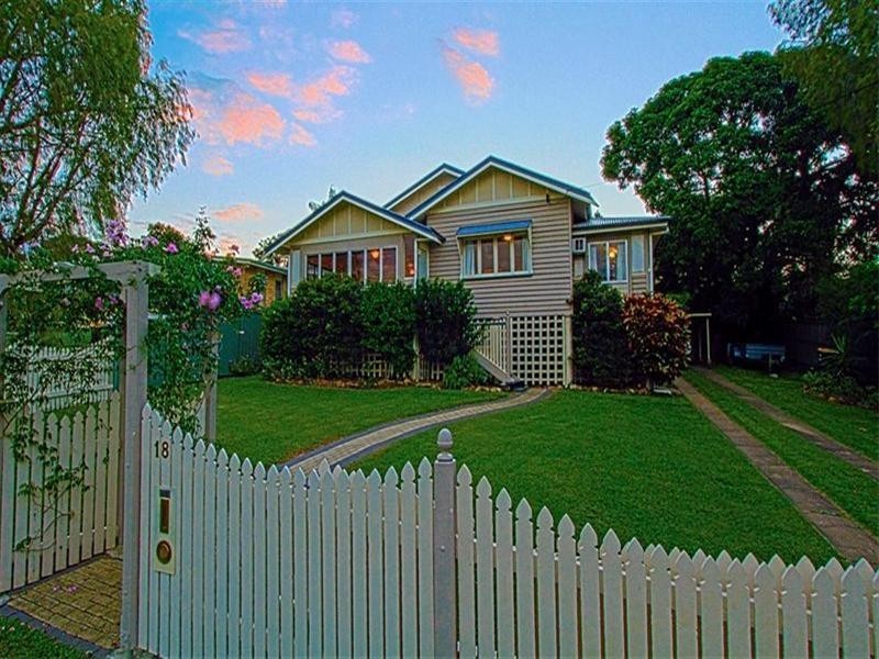 18 James Street, The Range QLD 4700