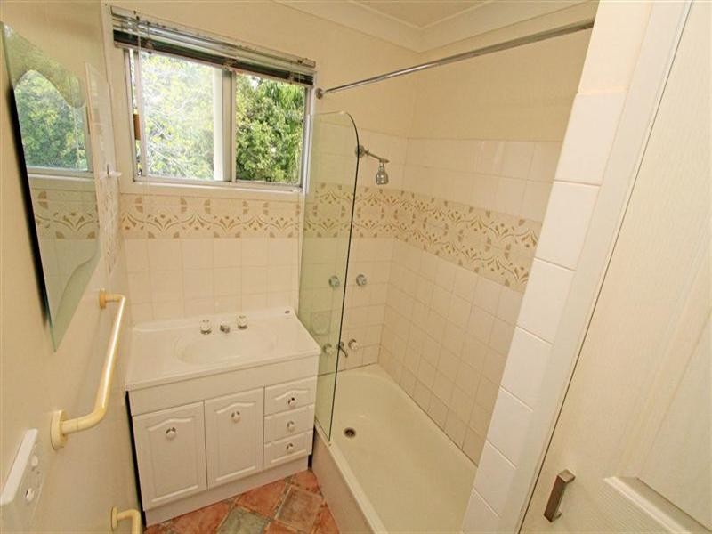 13 Crick Street, Kawana QLD 4701