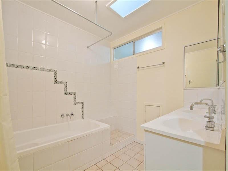 139 MCMILLAN Avenue, Parkhurst QLD 4702