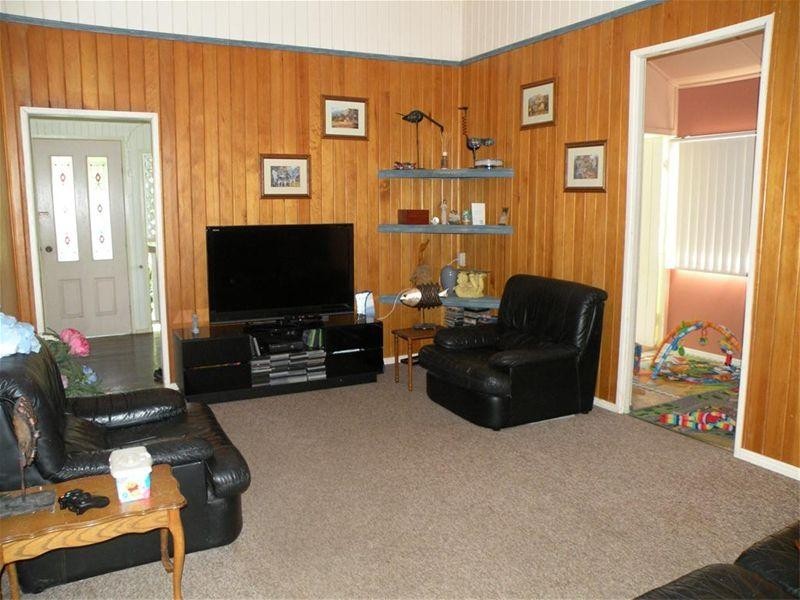 18 Gillespie Street, Wandal QLD 4700