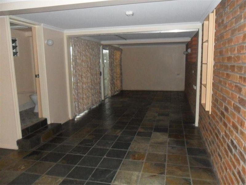 110 CAROLINE Street, The Range QLD 4700