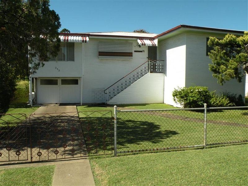 252 Ford Street, Berserker QLD 4701