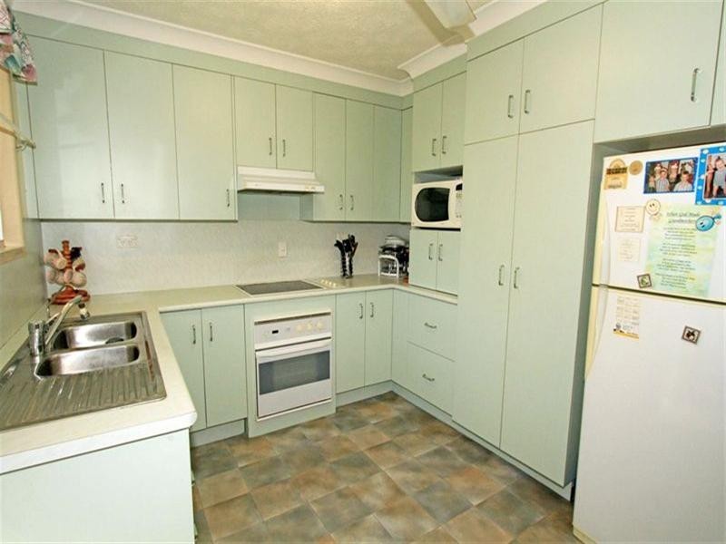 7 Davidson Street, Park Avenue QLD 4701