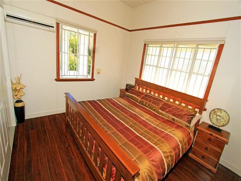 19 Spencer Street, The Range QLD 4700