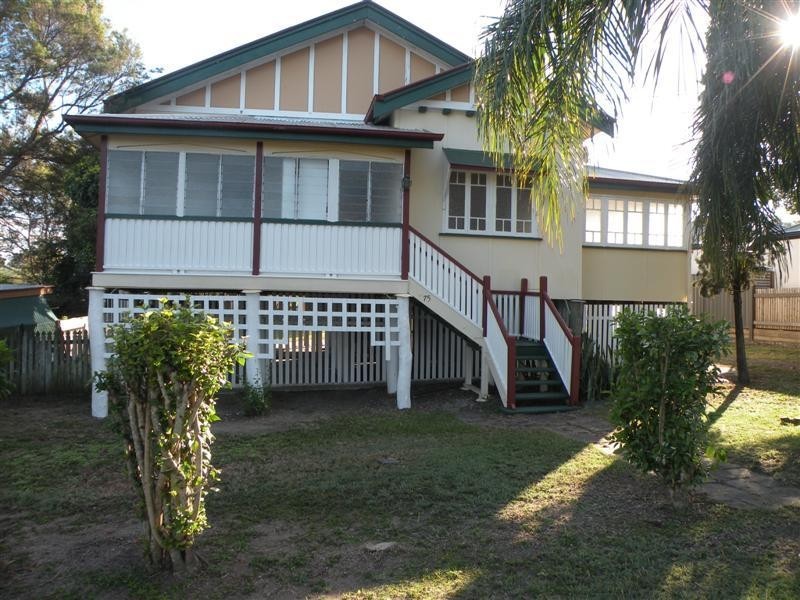 75 Armstrong Street, Berserker QLD 4701