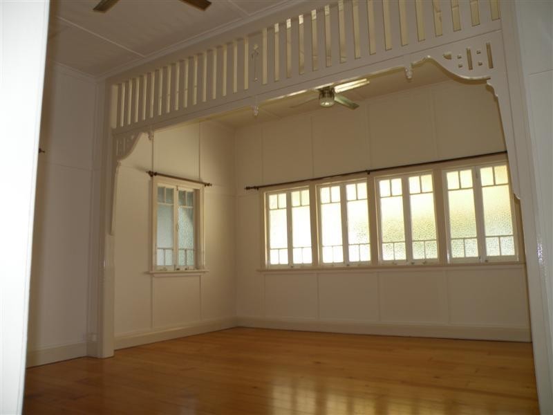 75 Armstrong Street, Berserker QLD 4701