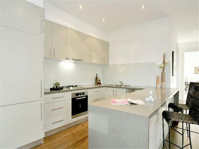 77 Livingstone Street, Berserker QLD 4701