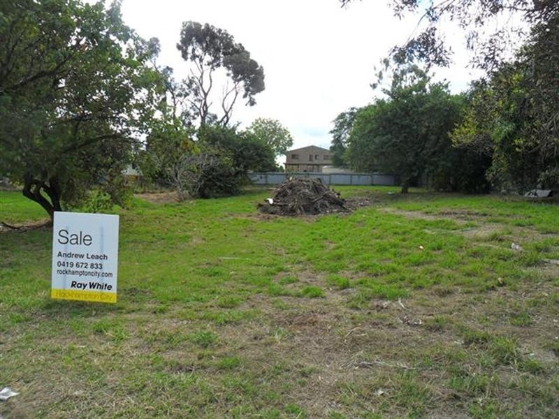 77 Livingstone Street, Berserker QLD 4701