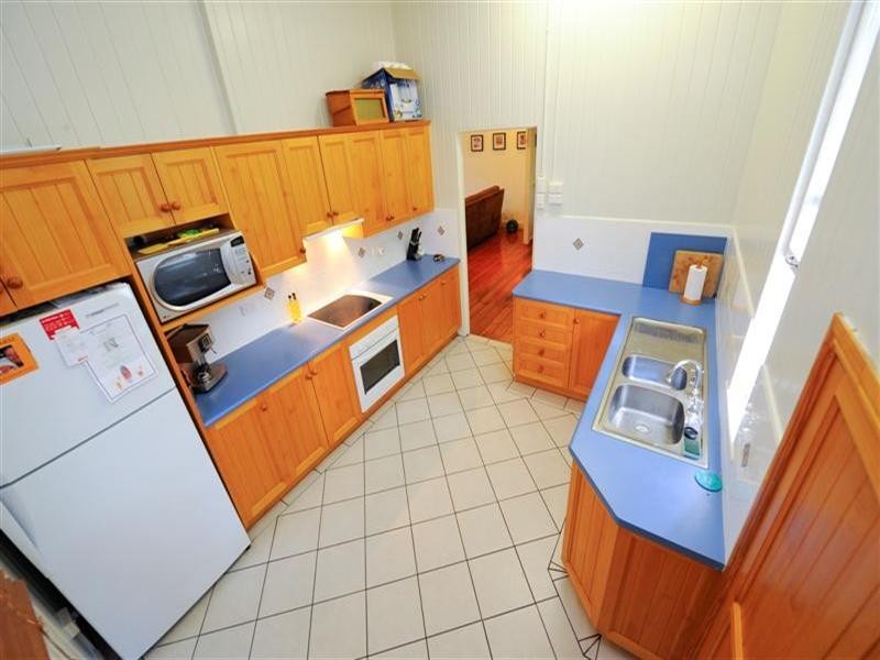 41 SEPARATION Street, Allenstown QLD 4700